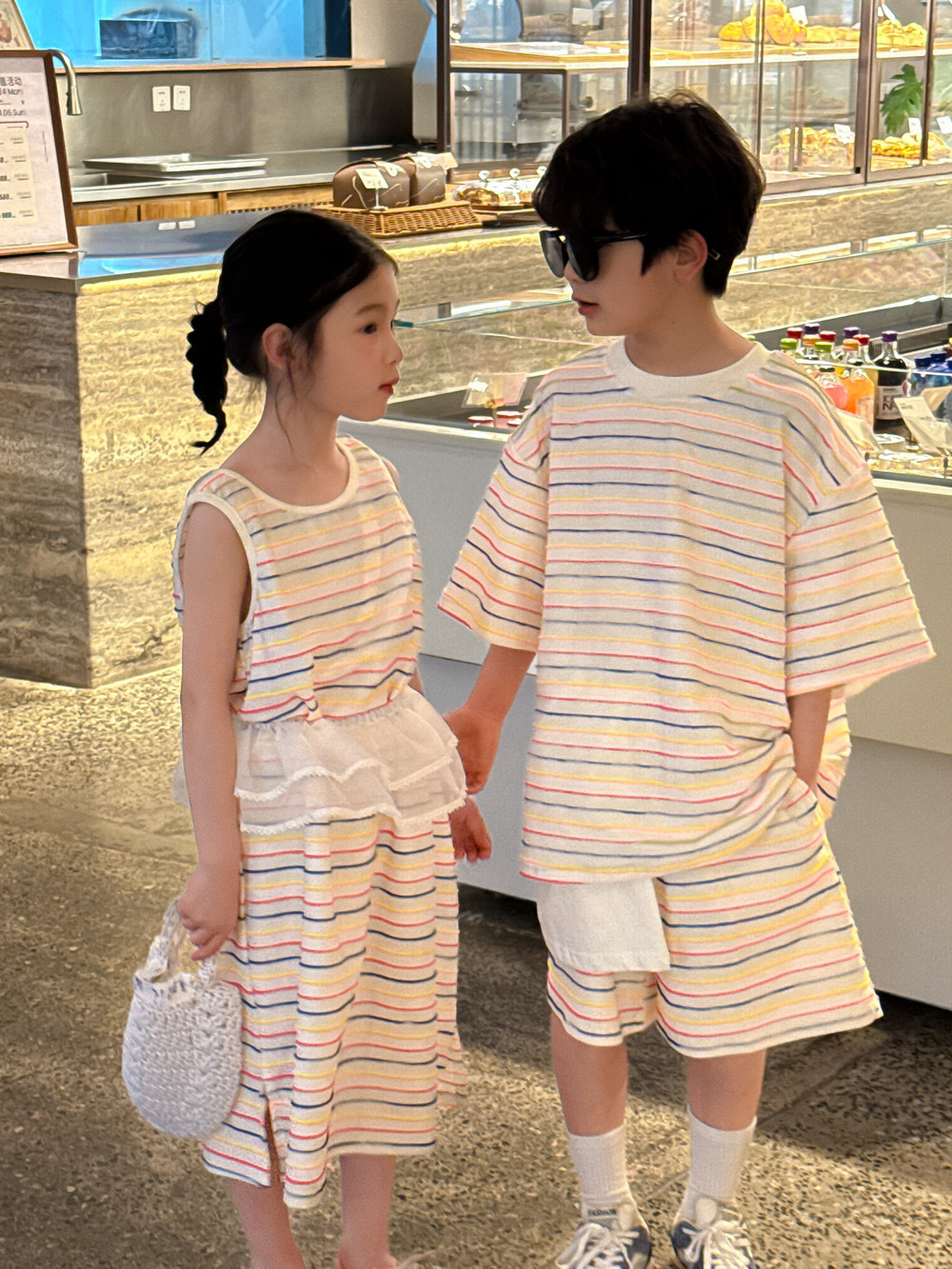 兄弟姐妹一起_彩色條紋套裝/連身裙