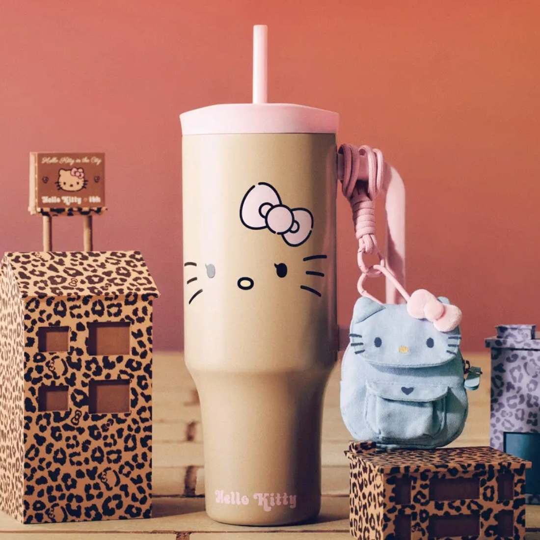 HELLO KITTY x TBH 巨無霸保溫吸管杯凱蒂貓MINI收納包掛飾1200ML