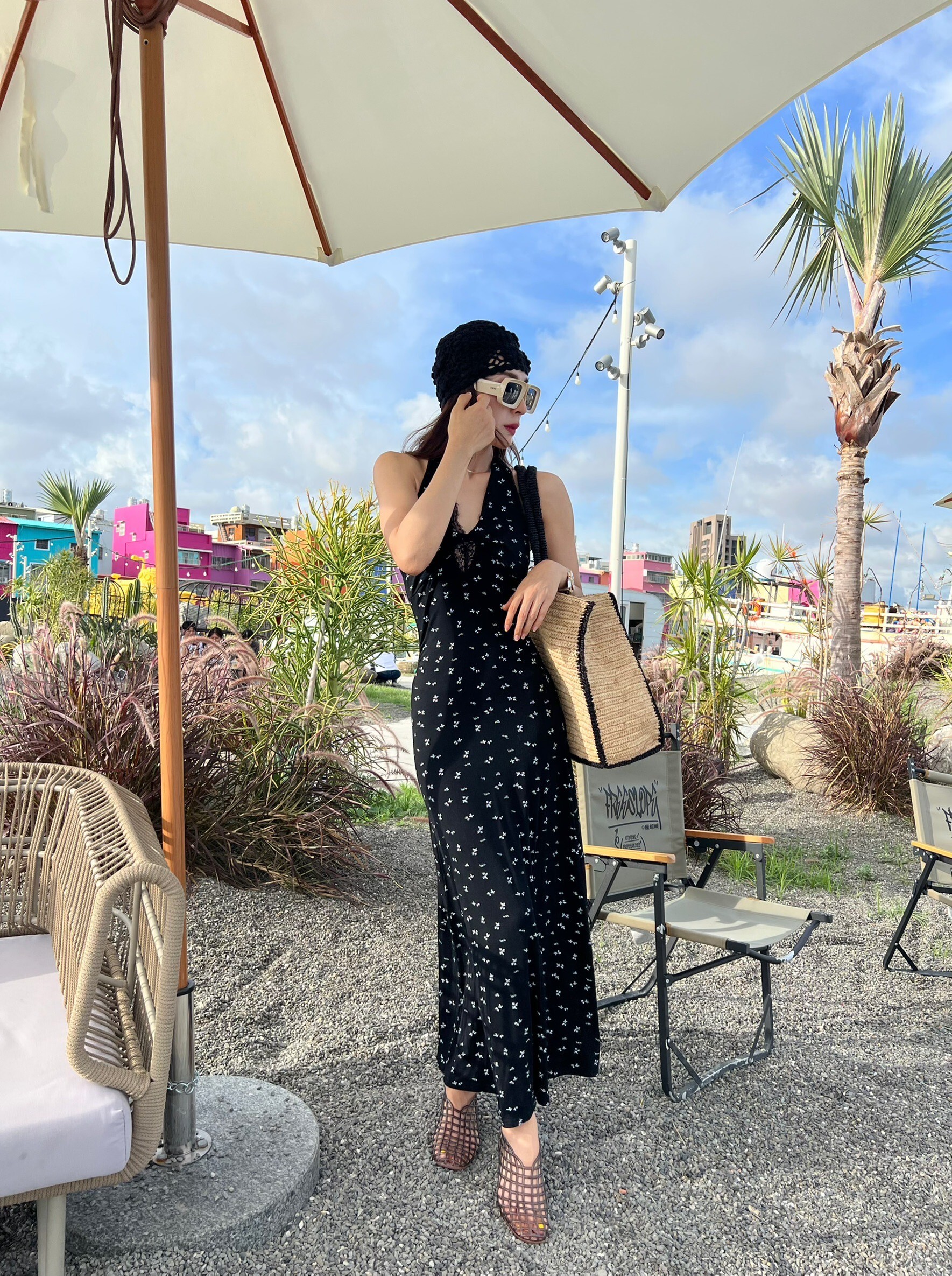 繞頸小碎花彈性棉休閒洋裝