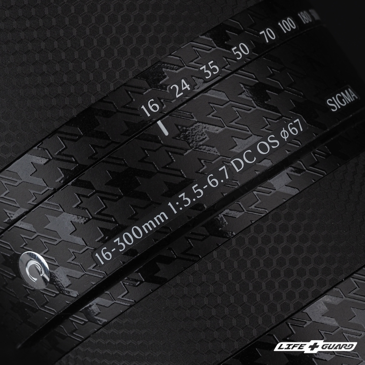 專機專屬千鳥系列貼膜質感特寫，LIFE+GUARD 設計風格