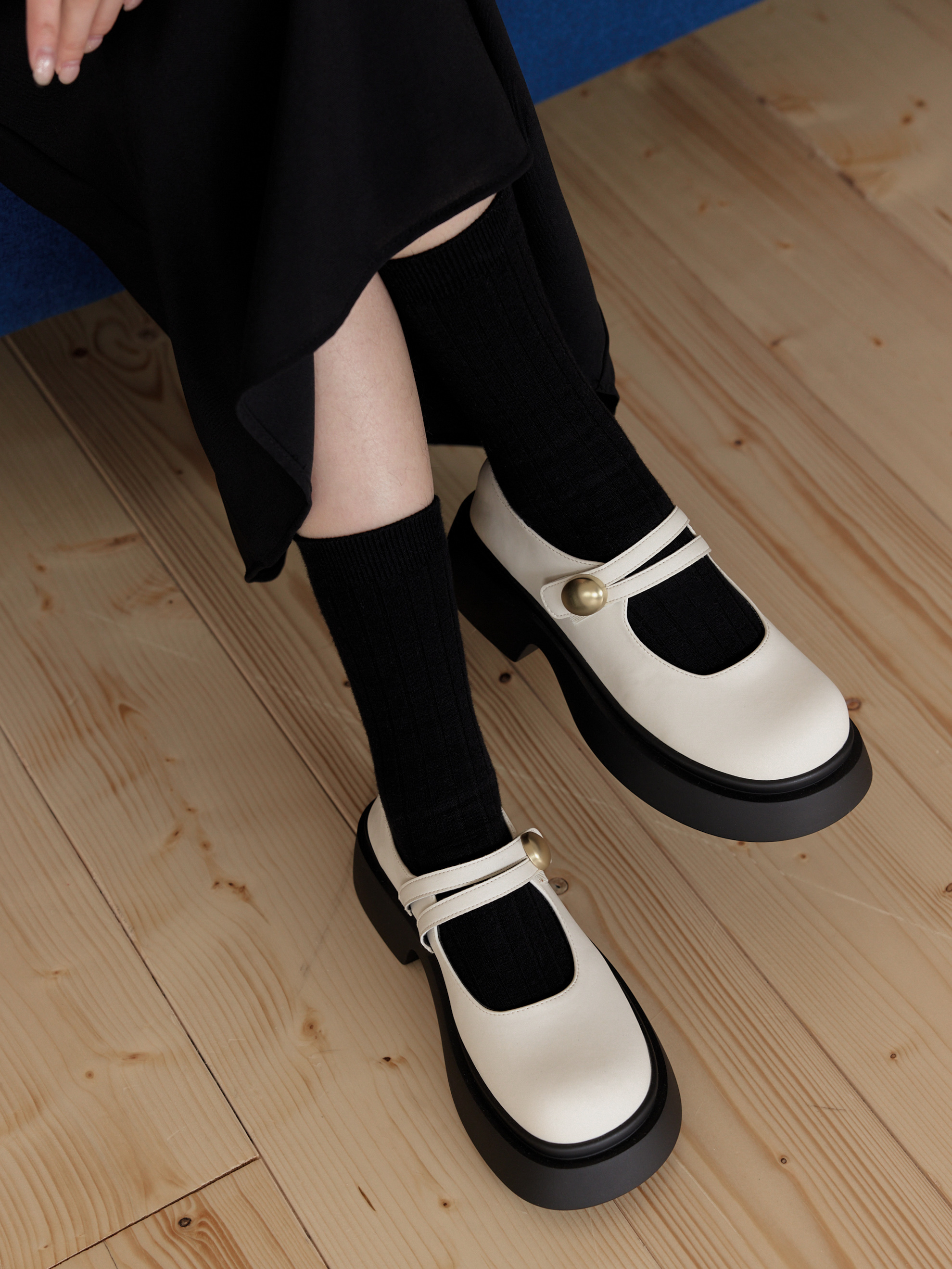 輕量厚底金釦瑪莉珍鞋