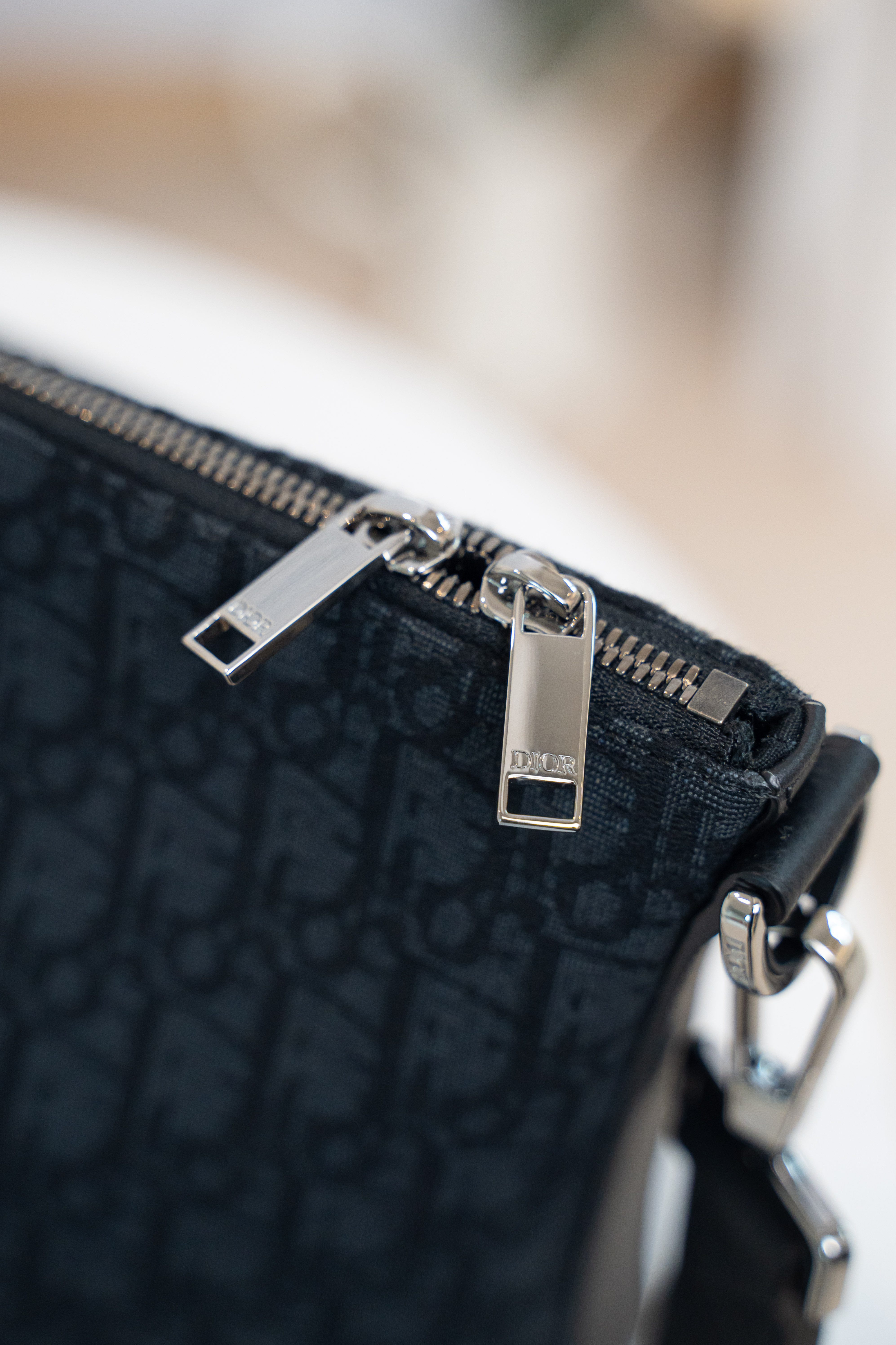 DIOR Weekender 40 手袋 黑色 Dior Oblique 緹花和黑色顆粒小牛皮