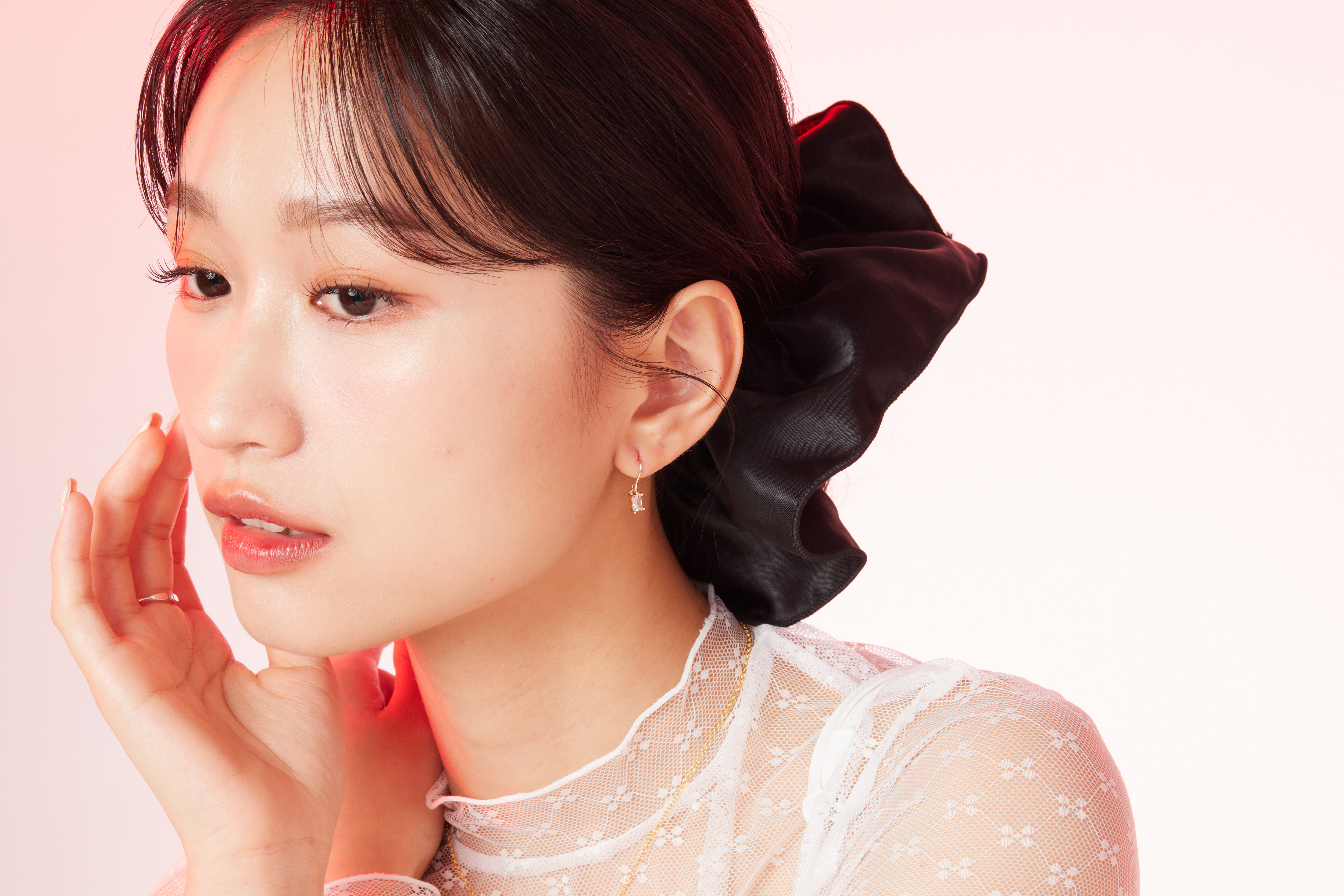 E2241 |14kgf方形鋯石耳環