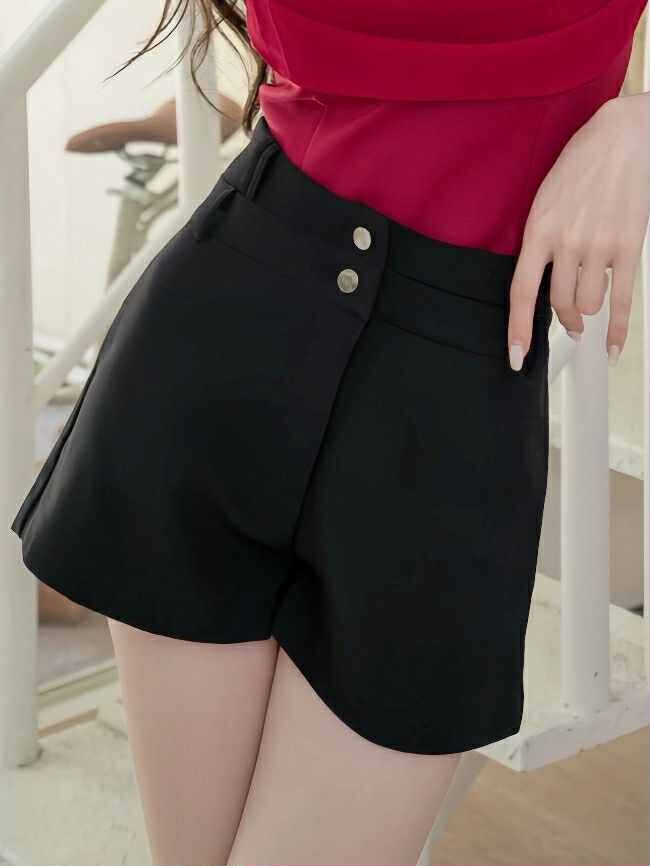 🤍雙釦褲頭A字修飾短褲（黑色S/M）