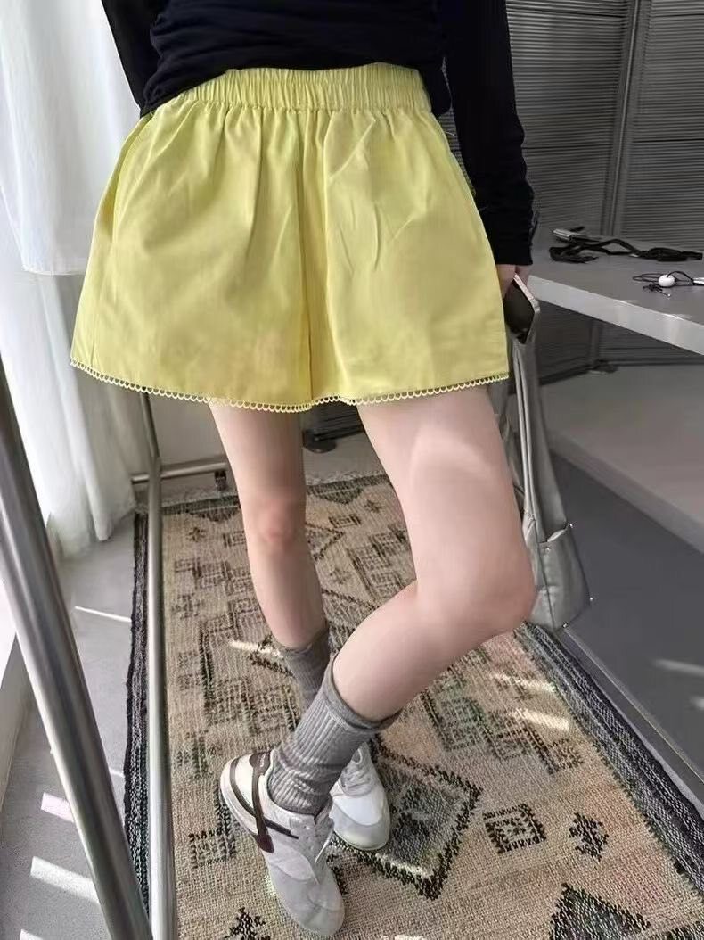 短褲丨微寬褲管蕾絲邊腳鬆緊短褲