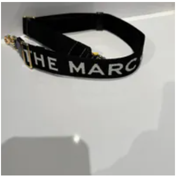 [S] MARC JACOBS BLACK/GOLD M0014985-065 GRAPHIC THIN WEBBING STRAP, 191267756608 (SMJ553)