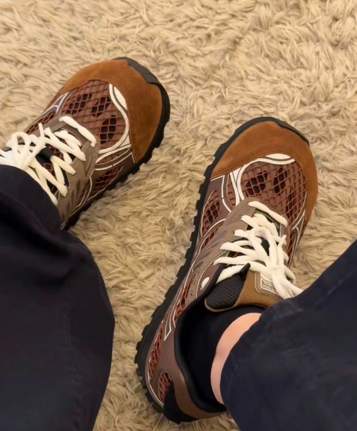 Bottega Veneta Orbit 圓頭系帶 跑鞋 男款 棕色 葆蝶家 葆蝶家 BV Orbit 男款跑鞋 圓頭系帶 低幫休閒鞋 時尚潮流  義大利精品