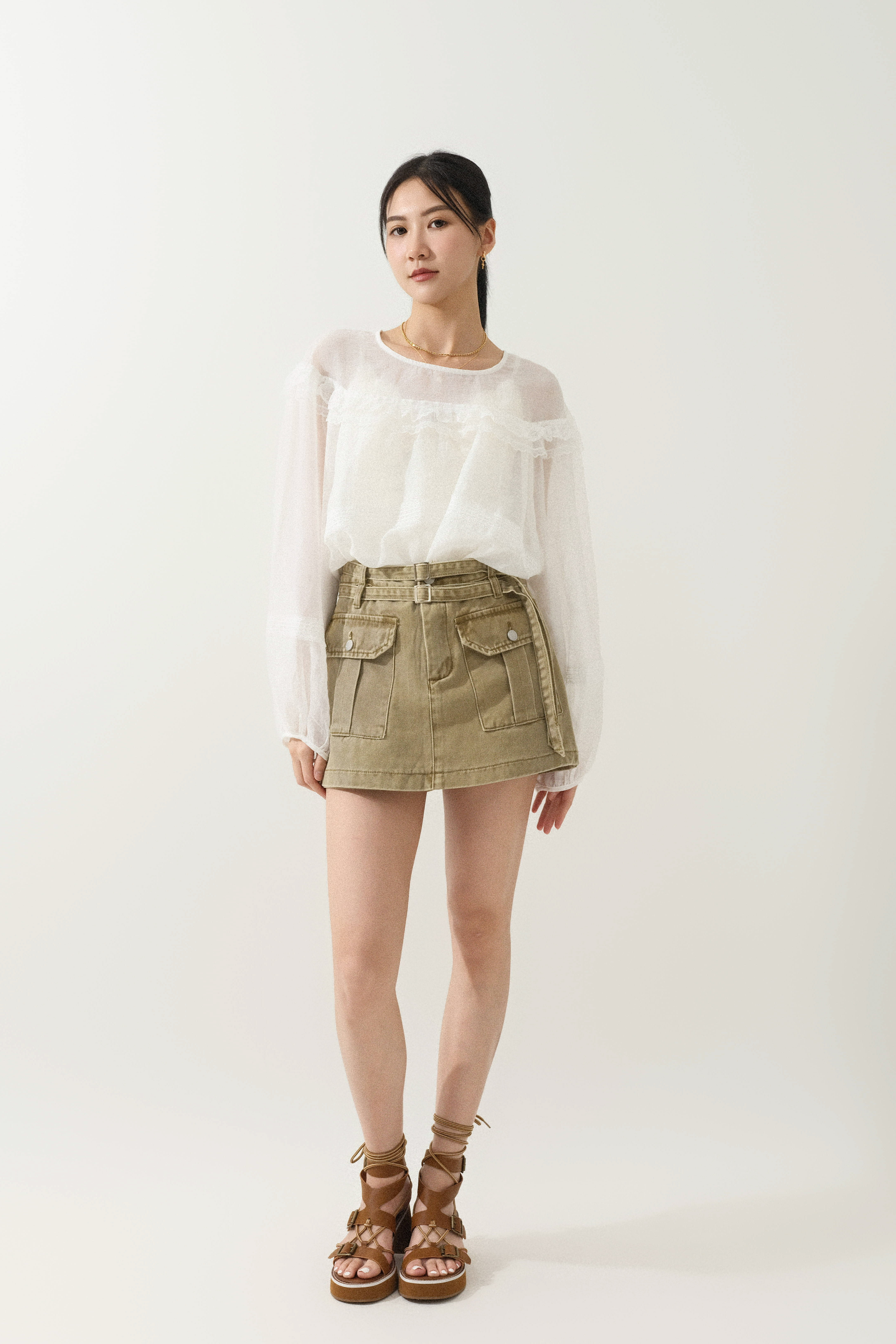 蕾絲花邊寬鬆上衣 (*現貨款式）