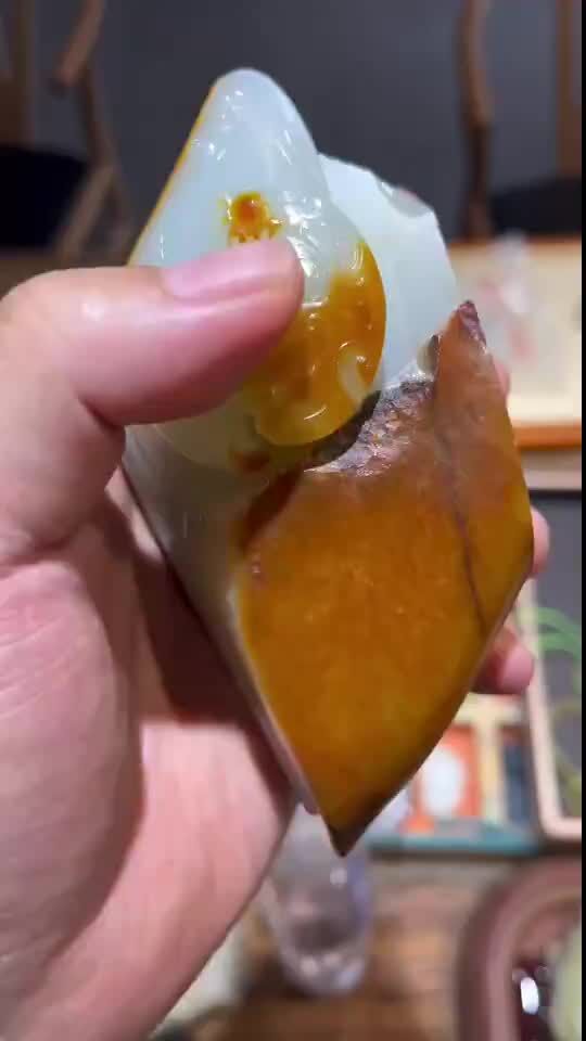 和田玉籽料棗紅皮掛件,天然和田玉軟玉