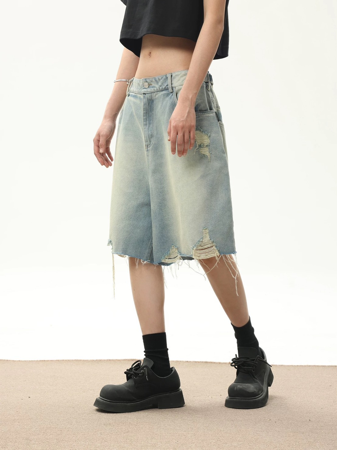 【6月新品 預購】 不規則 水洗破壞 牛仔短褲 EX-A166