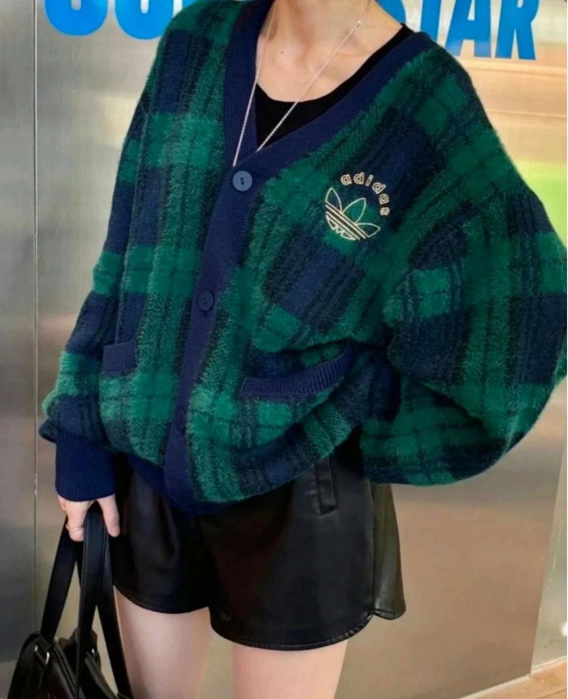 adidas三葉草 SPO KNIT V領格子針織衫 男女同款 森林綠 休閒寬鬆 學院風 百搭外套 Jun25