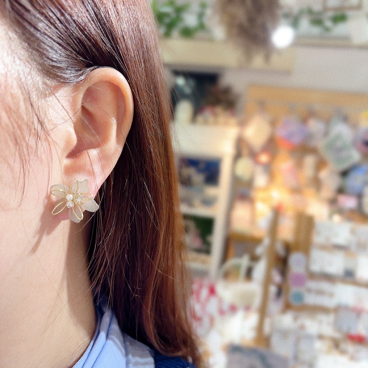 閃石金邊花形耳環