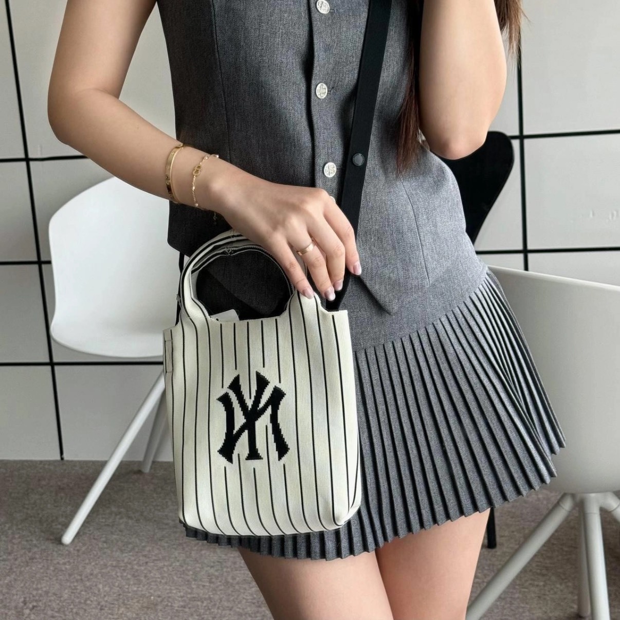 MLB 條紋大LOGO標誌手提包