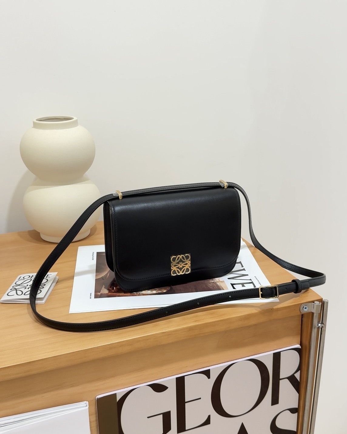 LOEWE｜GOYA 小號斜跨包 黑色