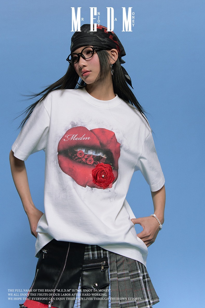 MEDM 玫瑰紅唇 珍珠 短袖 T