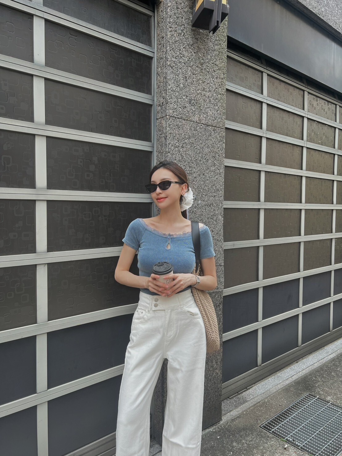 蕾絲邊一字領上衣/二色