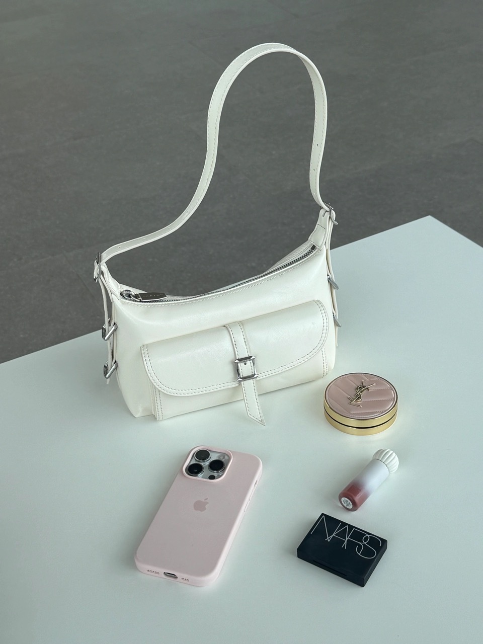 Charles & Keith Bryna 皮帶扣肩背包 小CK 手提包 單肩包 腋下包 / 預購