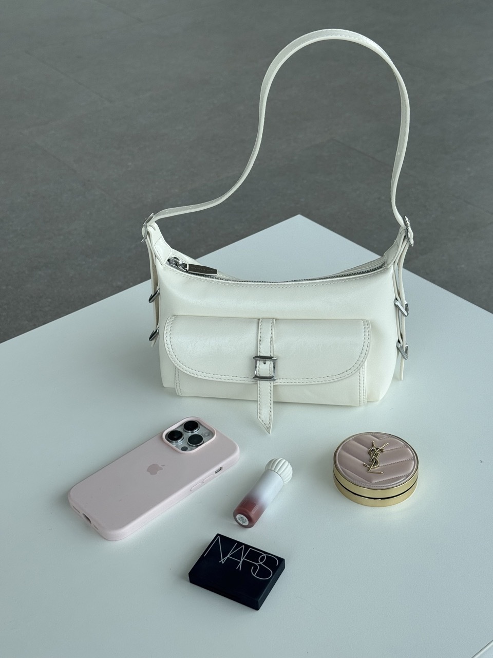 Charles & Keith Bryna 皮帶扣肩背包 小CK 手提包 單肩包 腋下包 / 預購