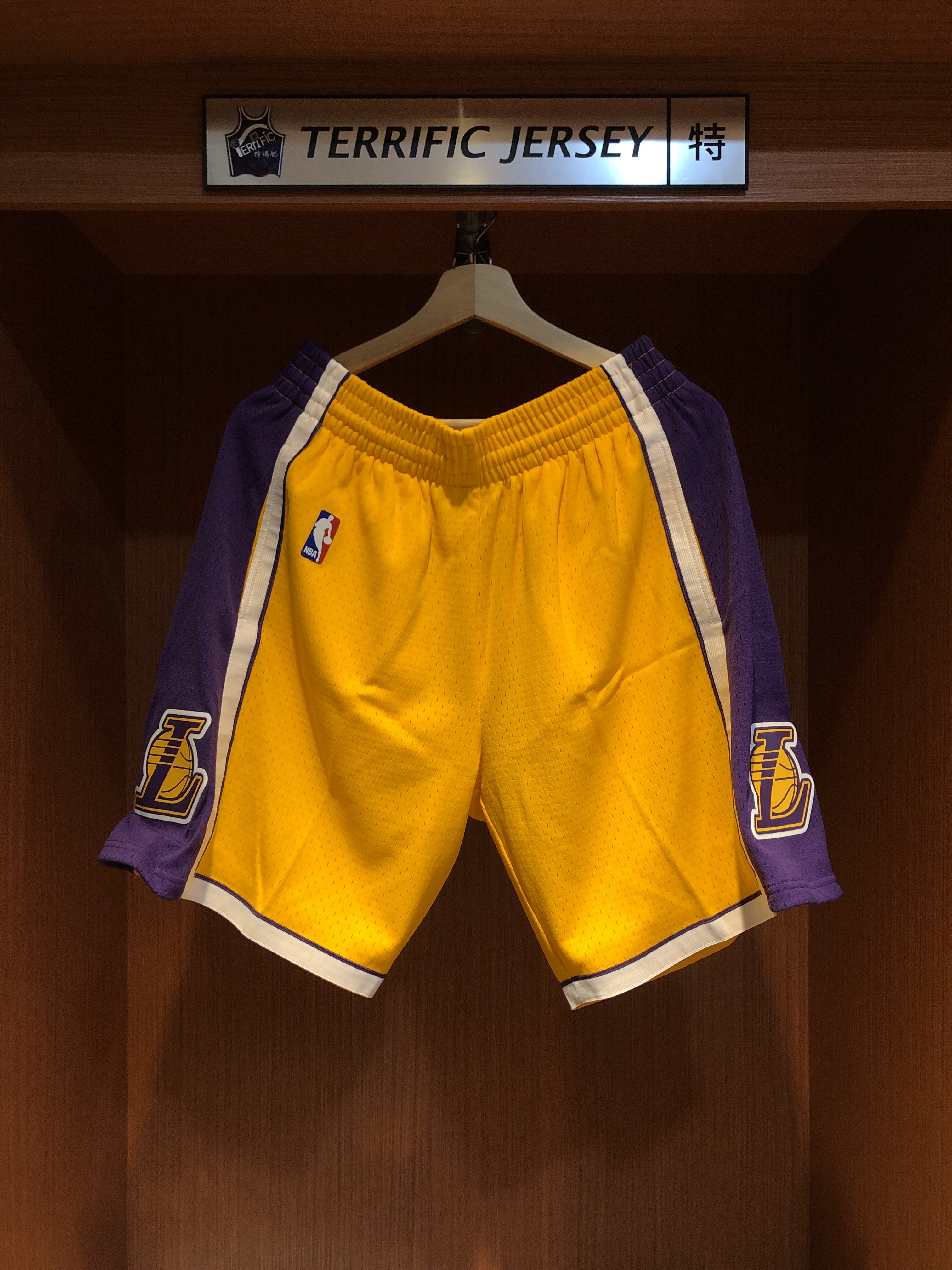 NBA球褲 Los Angeles Lakers 洛杉磯湖人黃 M&N Swingman Shorts 球迷版 有口袋 全新