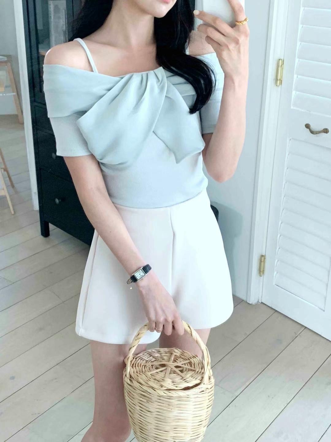 ♥︎ Pearly Ribbon One-shoulder Top