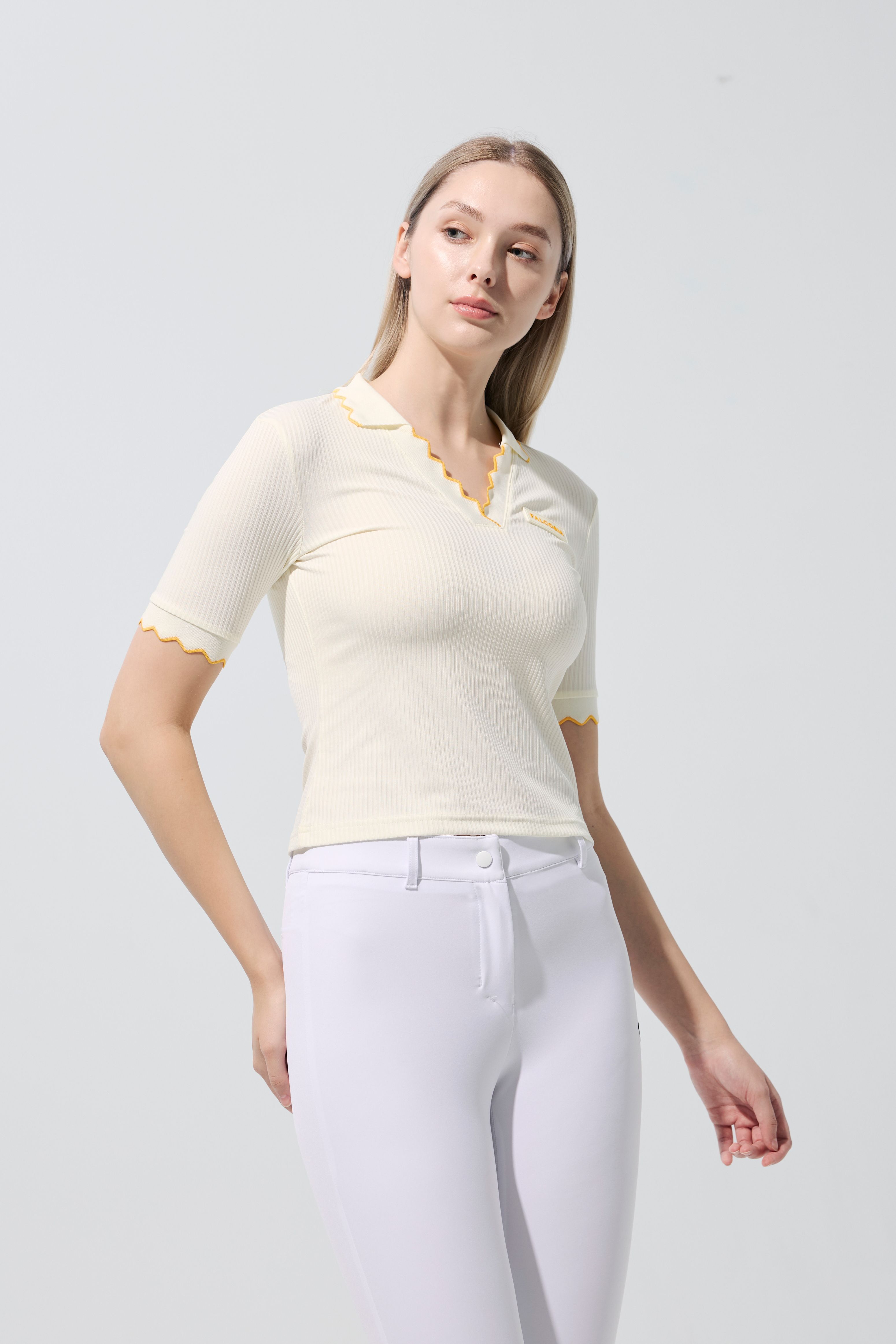 法式波紋邊女衫-豆米色