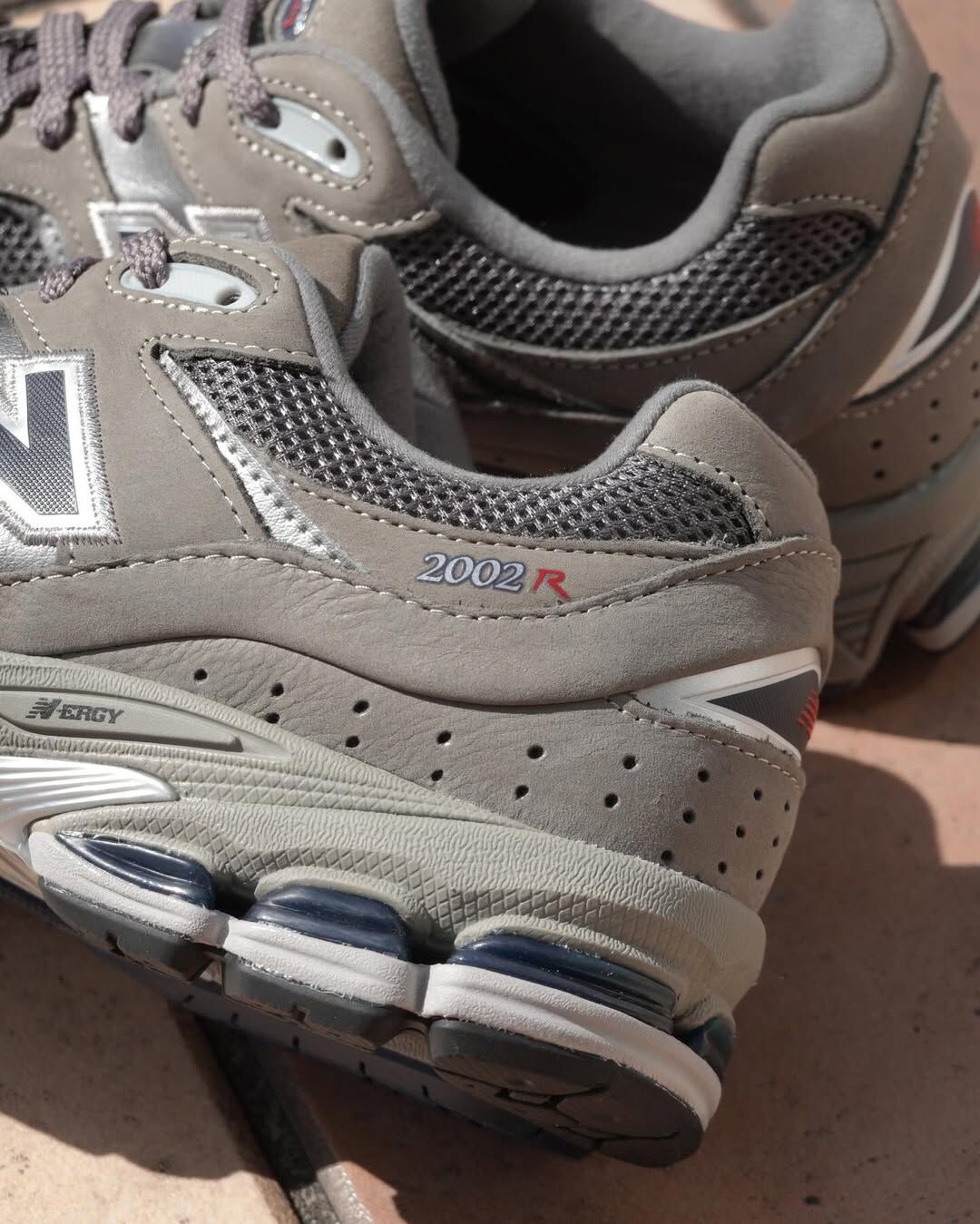 [預訂] New Balance ML2002RA