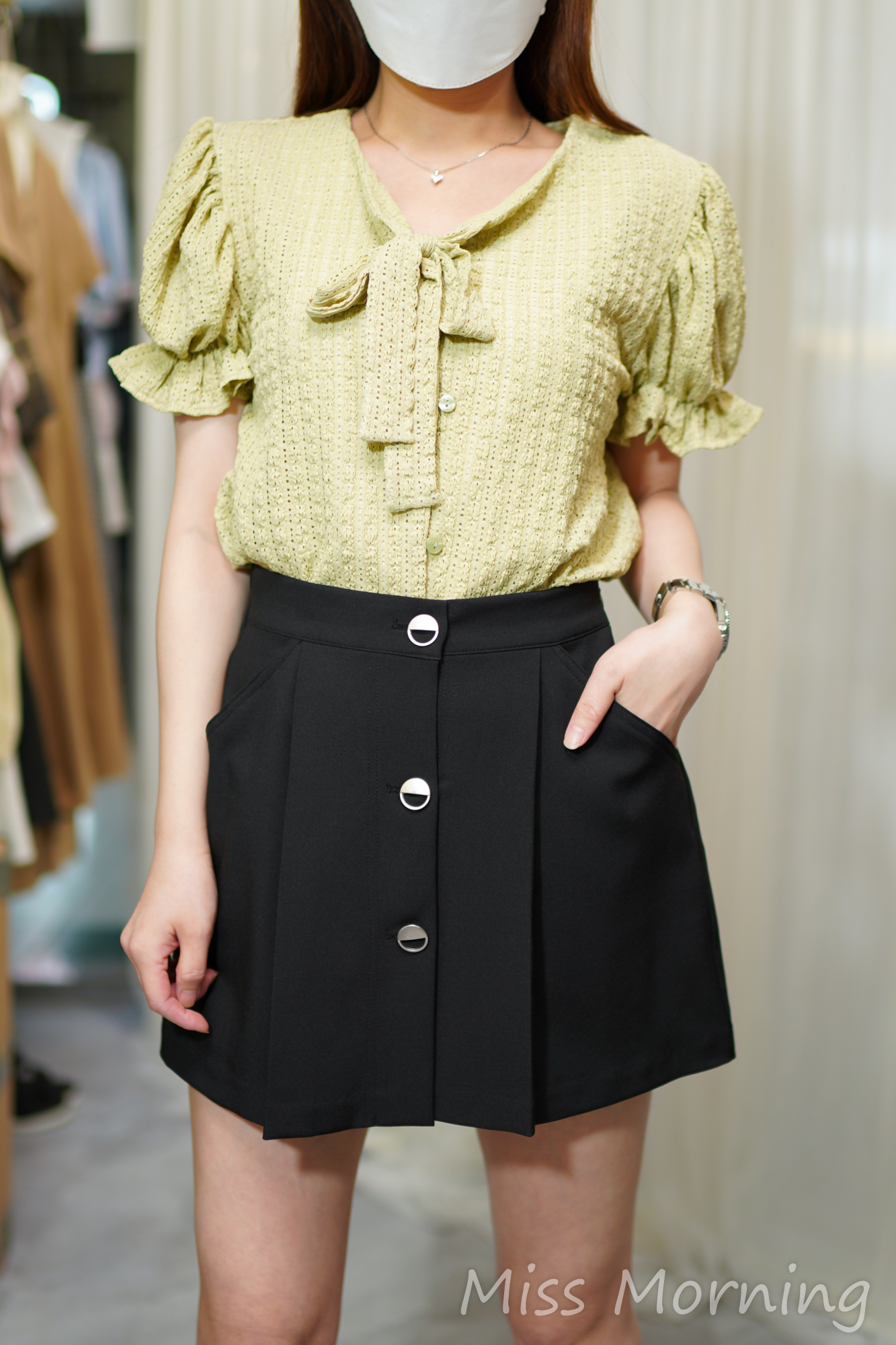 高質彈彈小洞上衣(14646)&好靚料顯瘦的前裙後褲(33972)