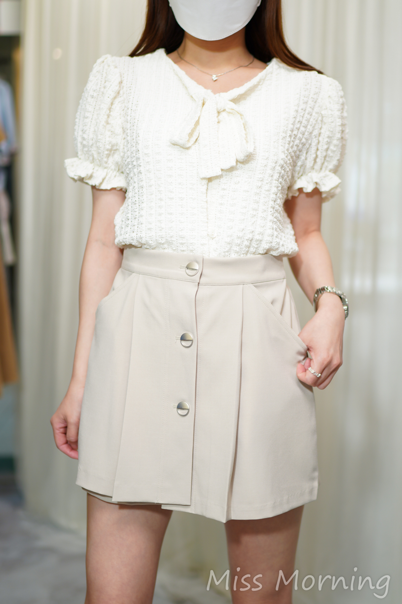 高質彈彈小洞上衣(14646)&好靚料顯瘦的前裙後褲(33972)