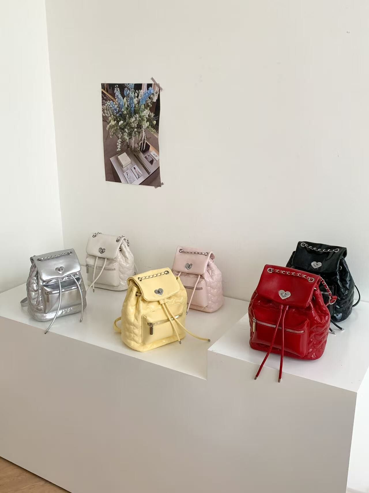 亮皮愛心釦菱格後背包