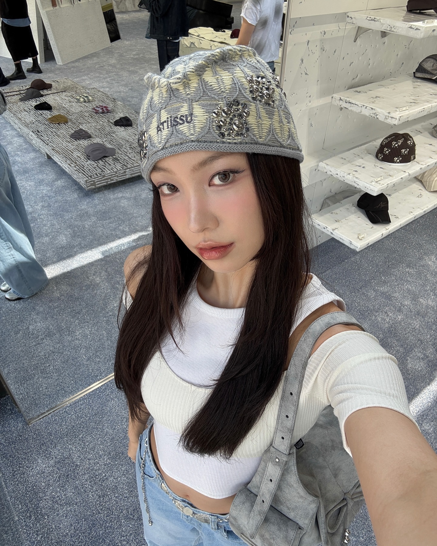 【ATiiSSU】 スパークル B ビーニー Sparkle B Beanie 2色 Sparkle B Beanie GY | Atiissu KR