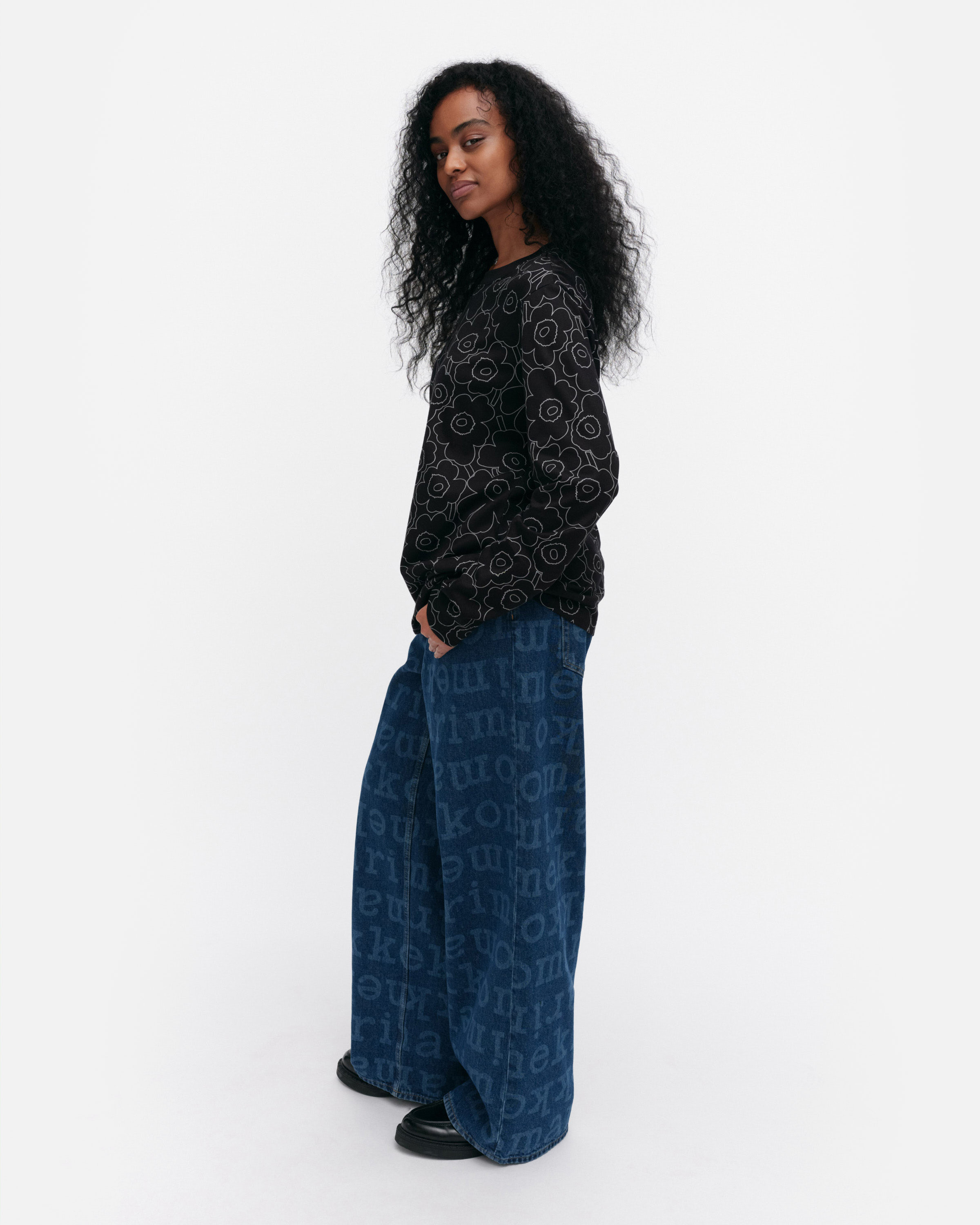 SEKUNTI PIIRTO UNIKKO 印花長袖上衣