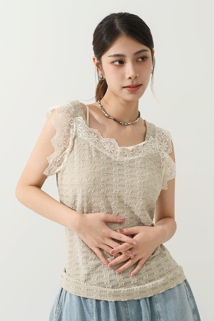 繡花網花邊質感布背心  (*現貨款式）