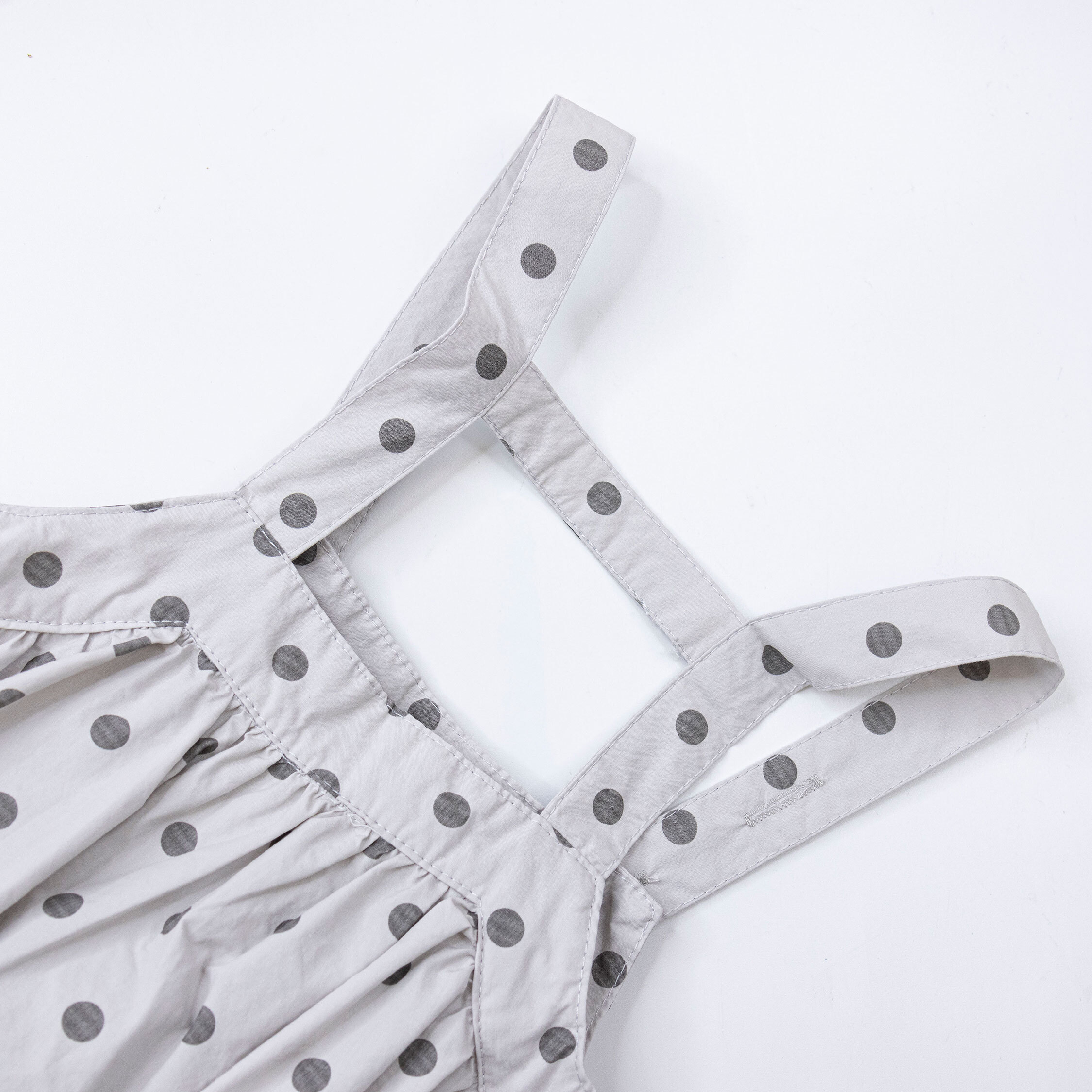 俏皮芝麻湯圓吊帶裙 (H50571)