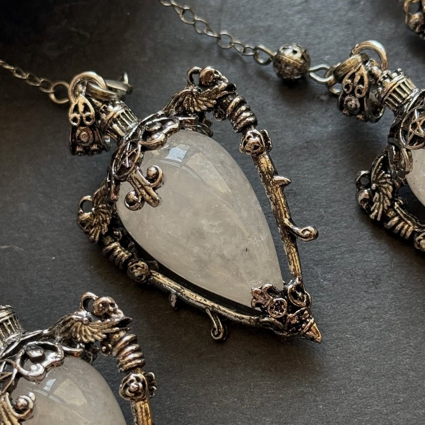 [原石] 白水晶 水晶靈擺 （也可以作為項鍊）