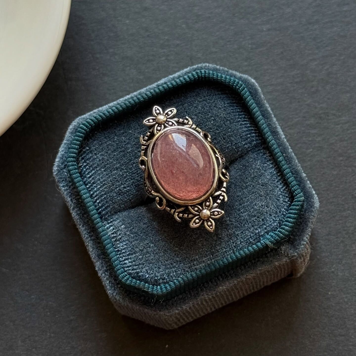 [原石] 草莓晶 水晶戒指