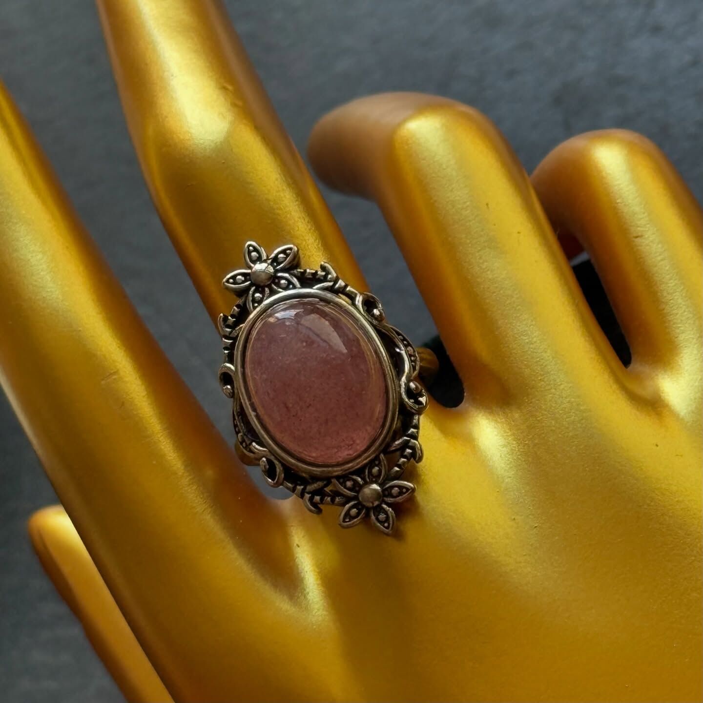 [原石] 草莓晶 水晶戒指