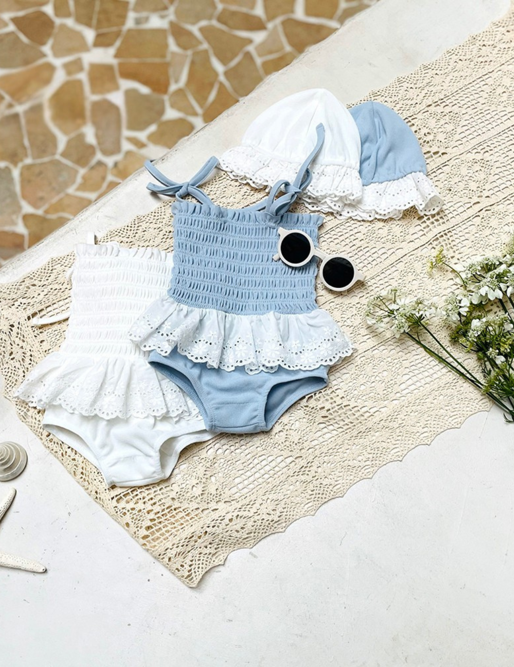 褶皺綁帶連身泳衣