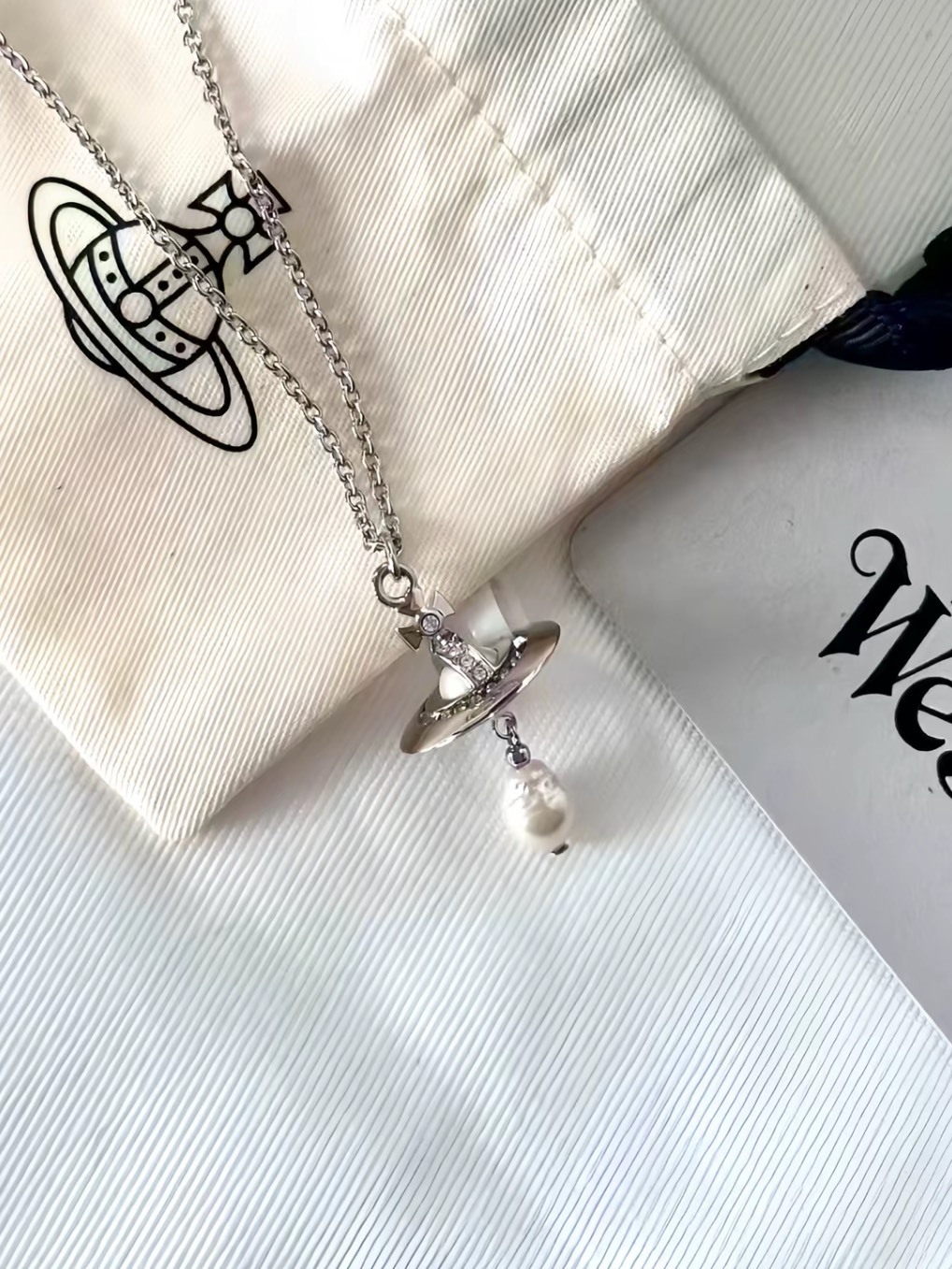 VIVIENNE WESTWOOD ALEKSA PENDANT NECKLACE 西太后珍珠巴洛克土星項鍊