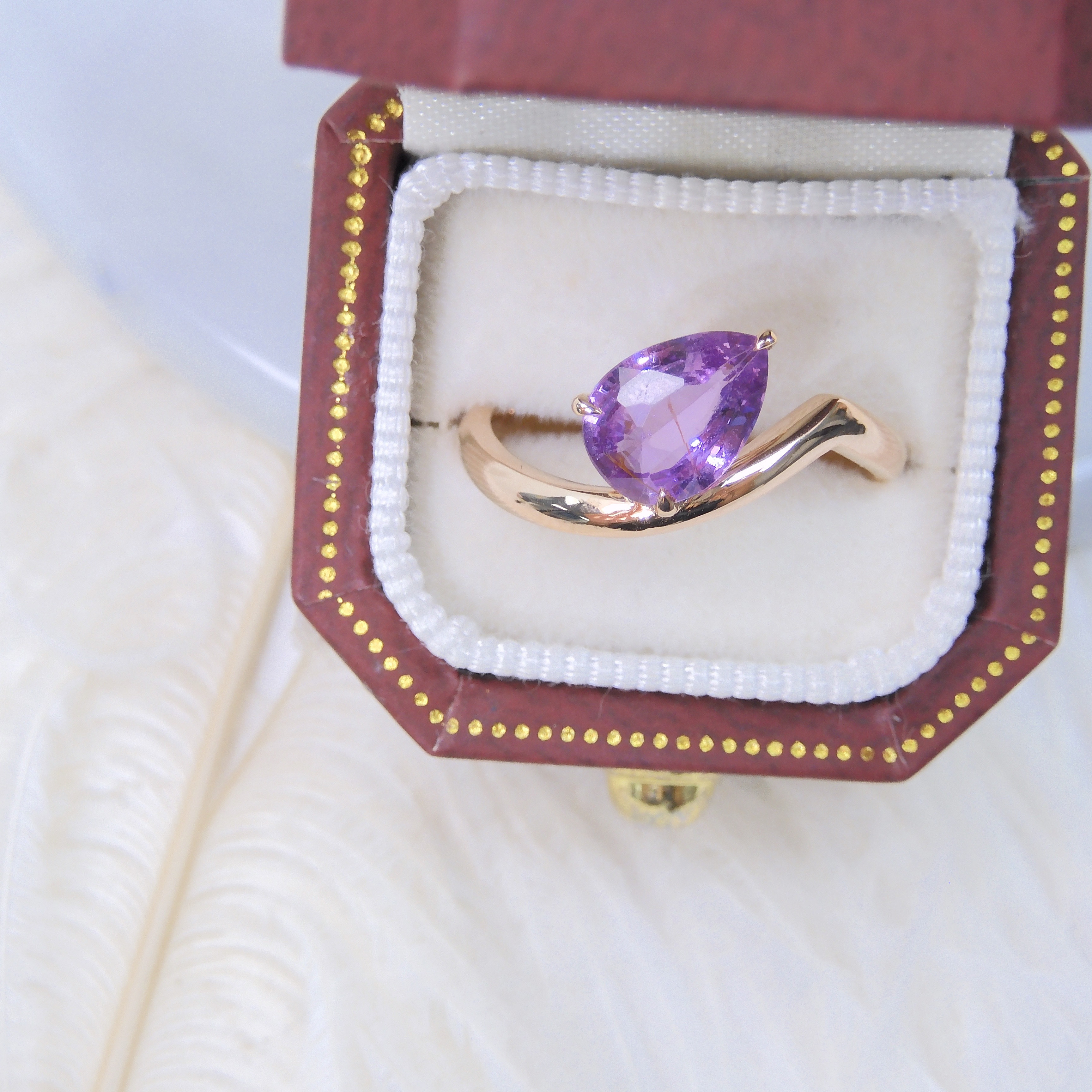 18K金 1.26ct 紫色藍寶石戒指 (配國際證書)