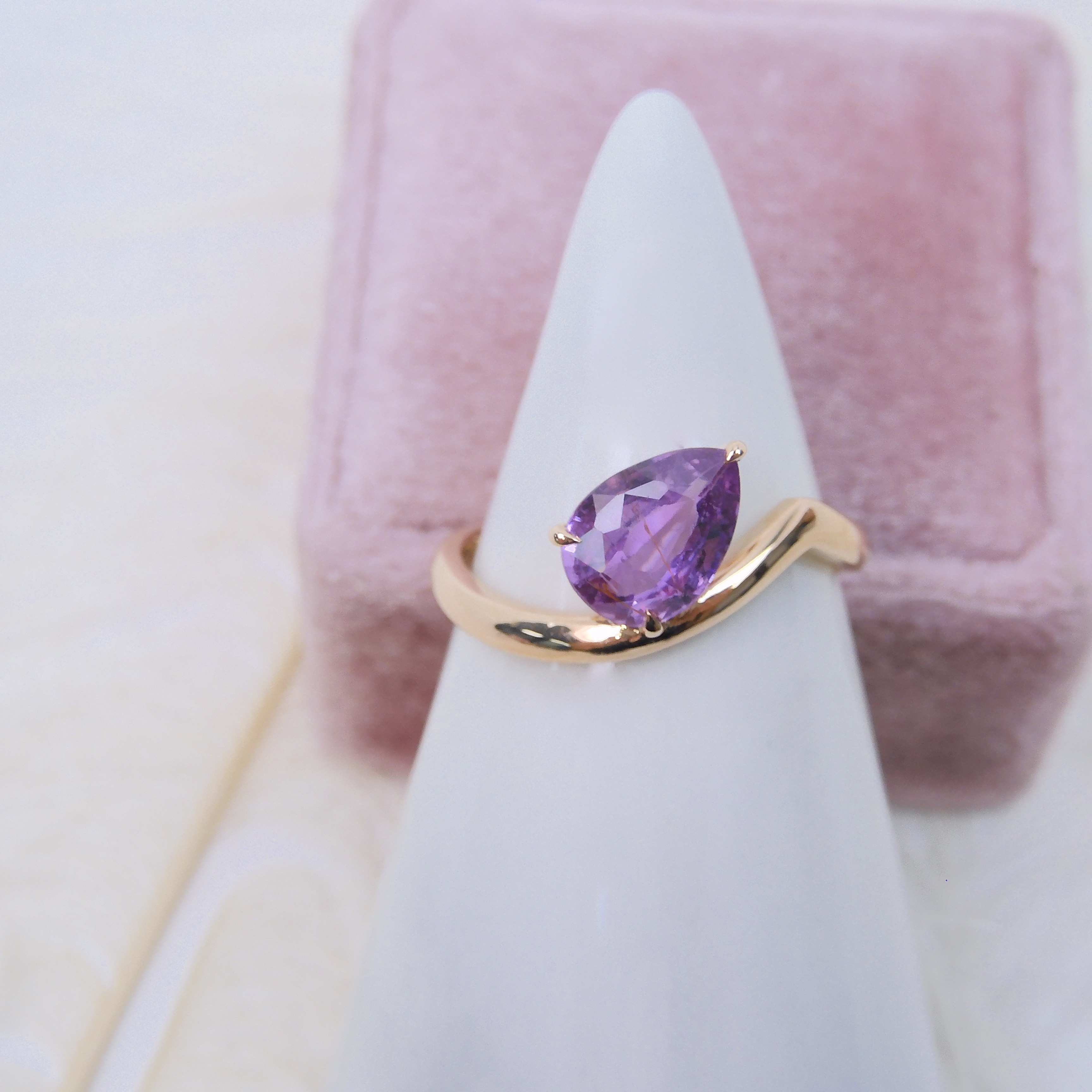 18K金 1.26ct 紫色藍寶石戒指 (配國際證書)