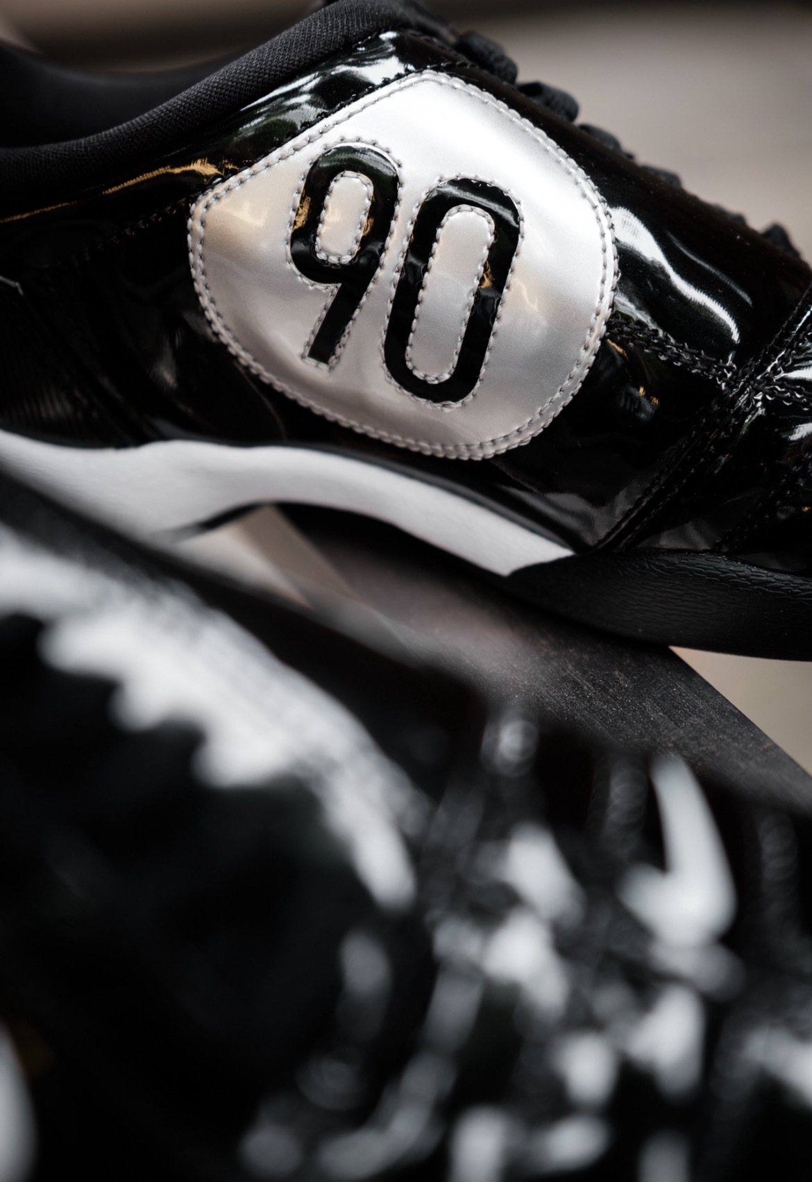 Nike Total 90 Black and White 漆皮 黑白 HJ9351-001