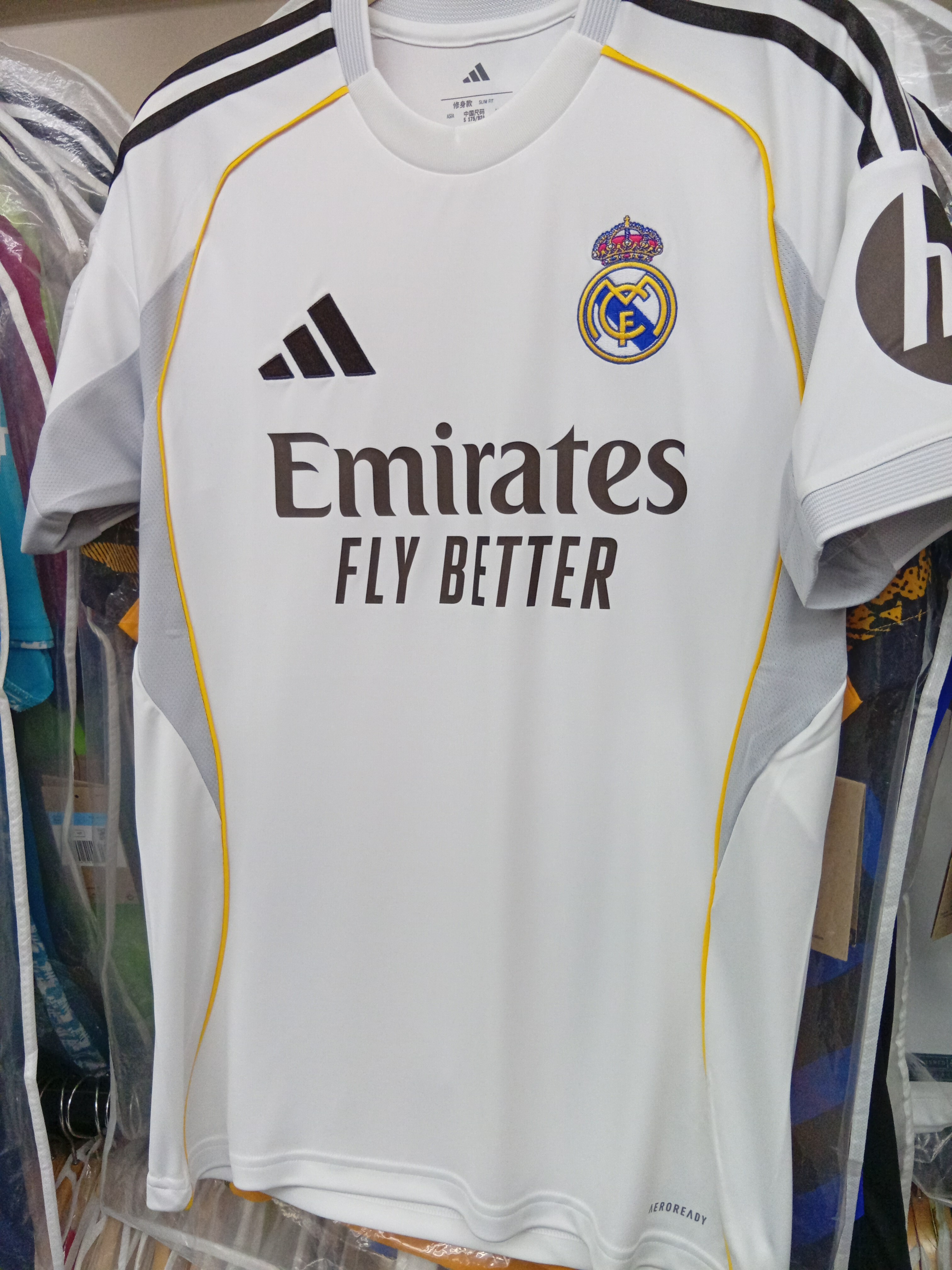 25-26皇家馬德里主場球迷版球衣
