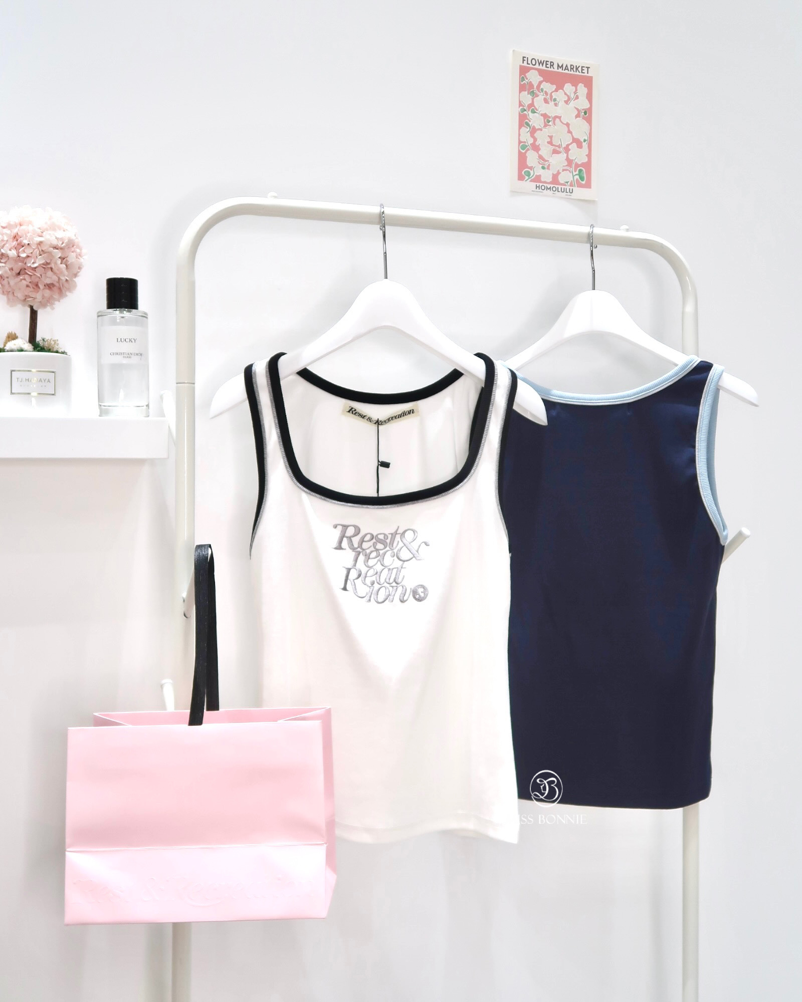 Rest & Recreation草寫Logo螺紋滾邊背心