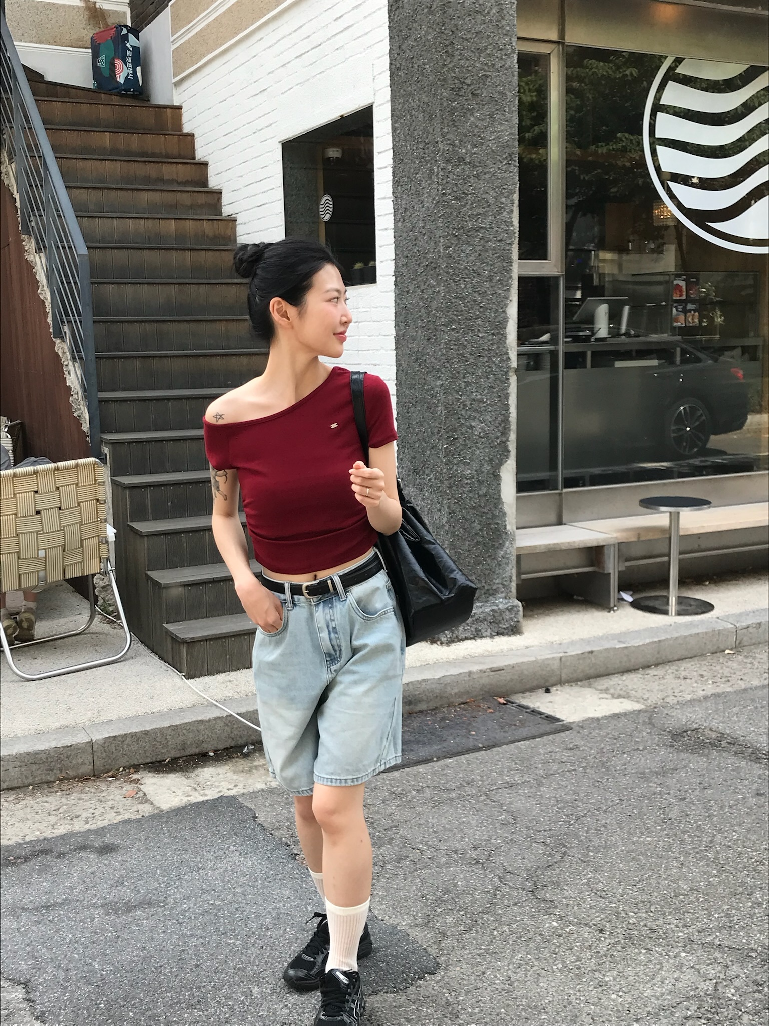 ISA_【ISA MADE】迷人計劃2.0 小鐵標側抓皺斜肩短tee_55044