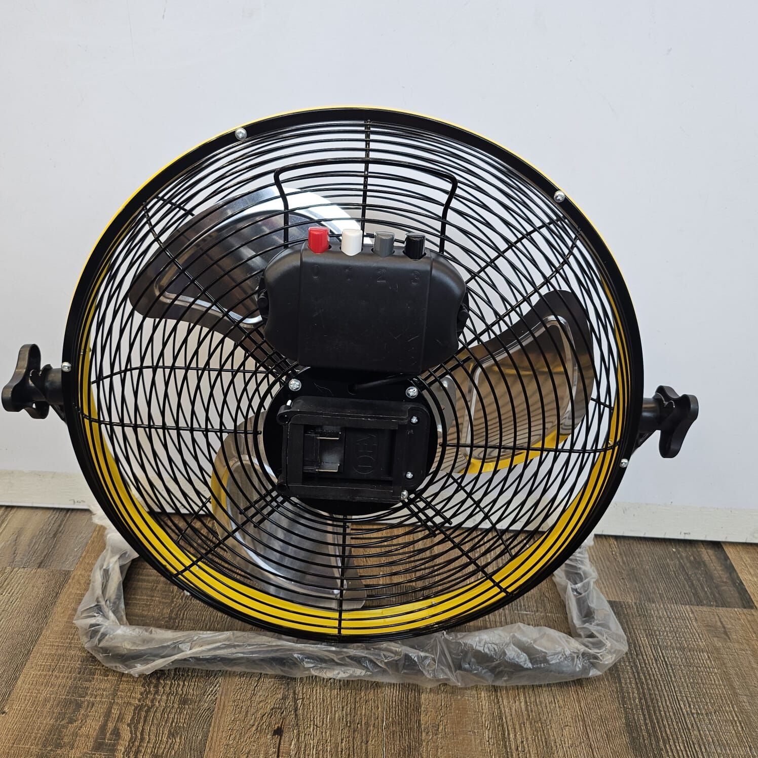 WOODMAN FAN 14寸   WMF - 014 鋰電 / 濕電兩用風扇