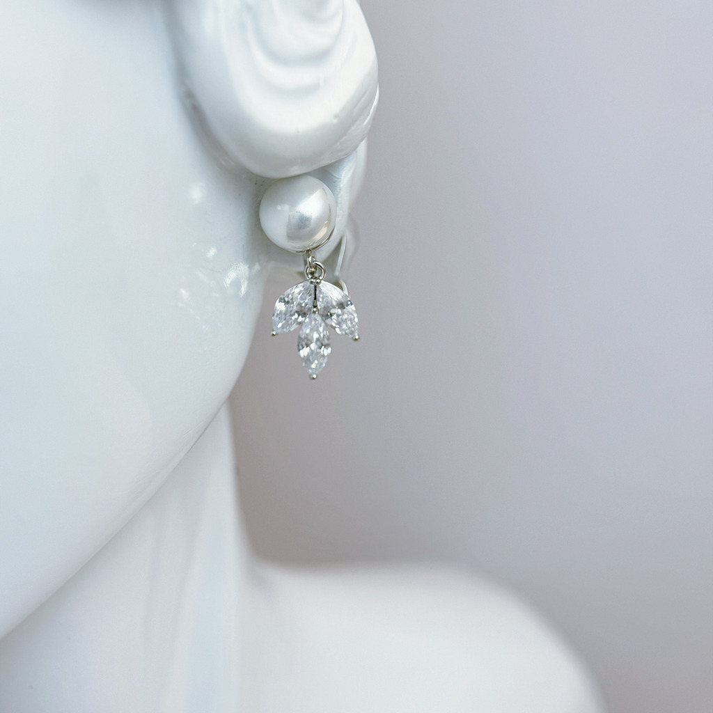 晨露珍珠晶葉耳夾