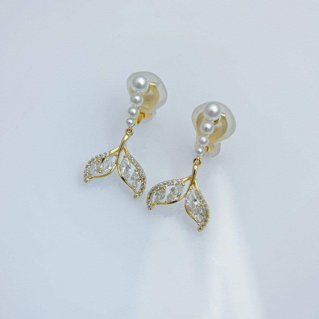 珍珠串葉流線耳夾