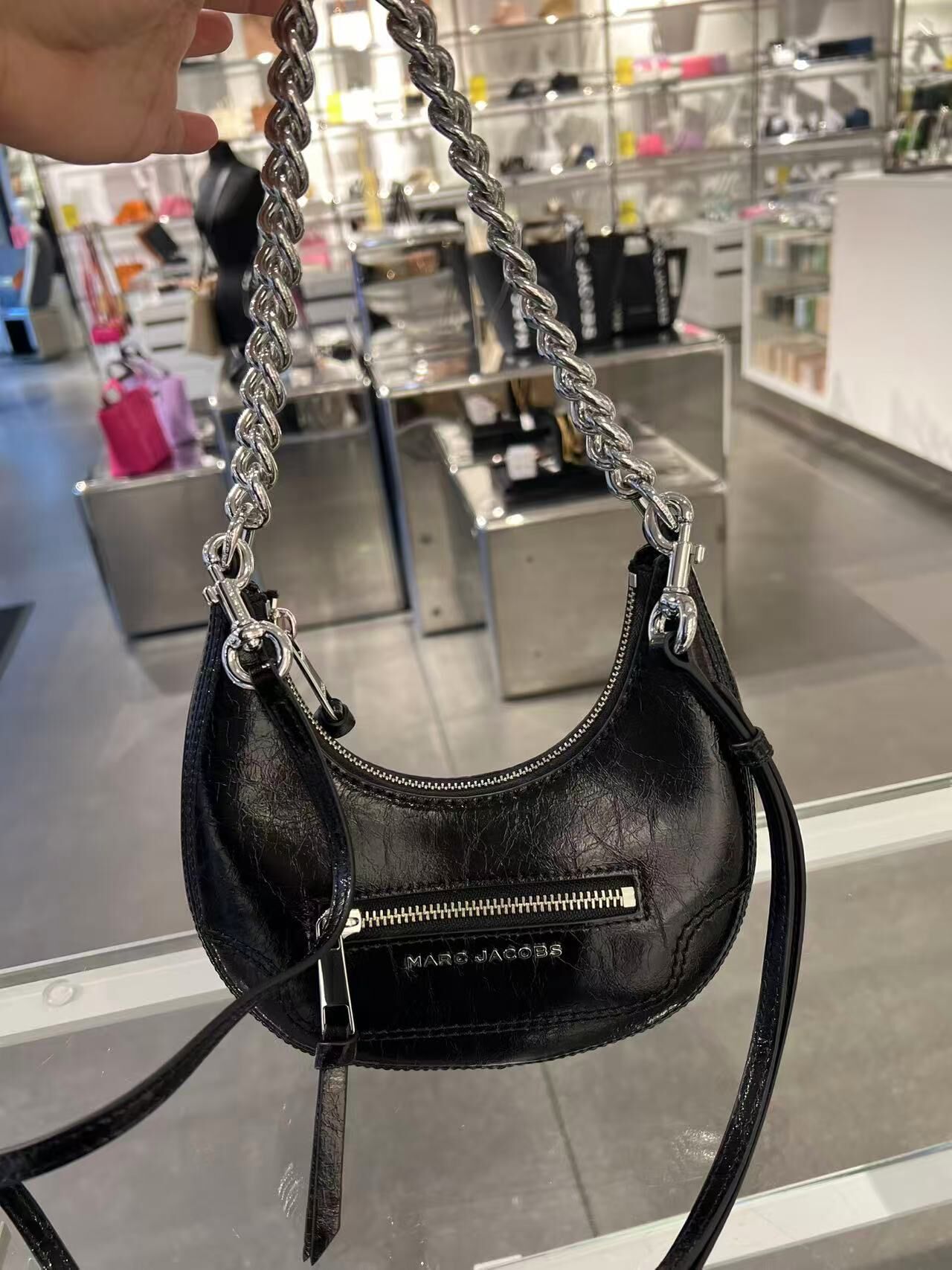 【現貨】Marc Jacobs G061106 半月包