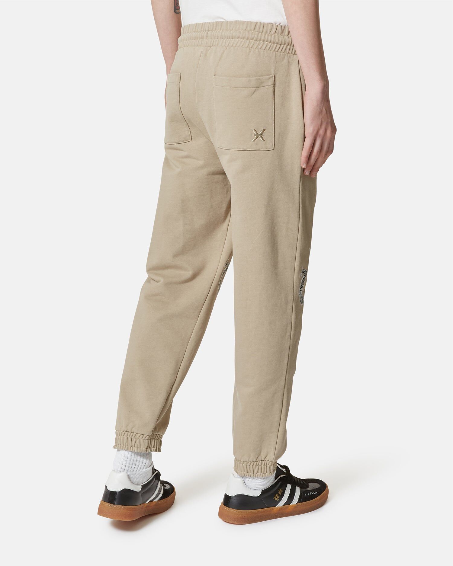 【RICHMOND X】刺繡休閒束口長褲