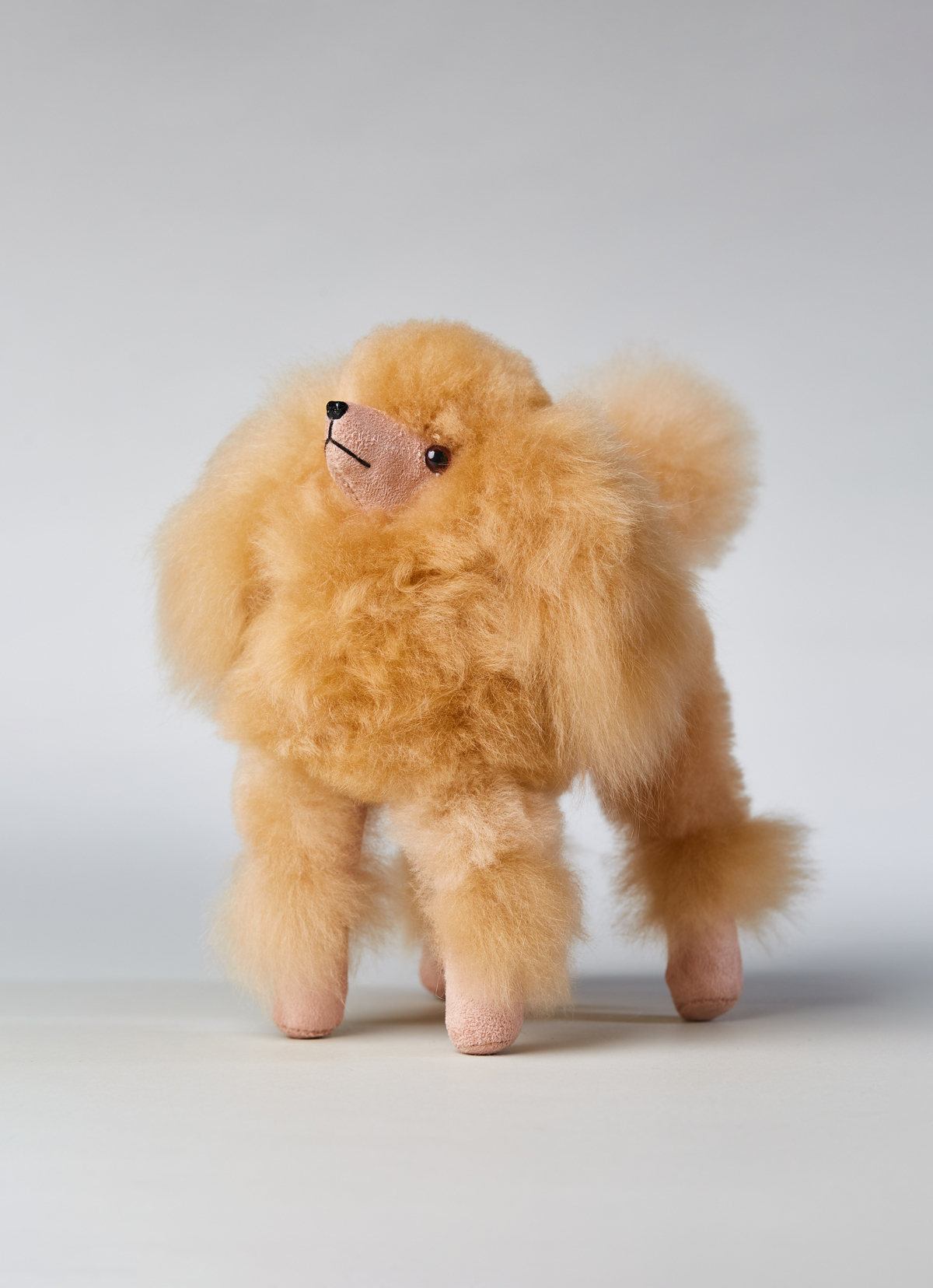 ST.MALO 秘魯工匠手工天然羊駝毛貴賓娃娃 23CM-2593PD-駝